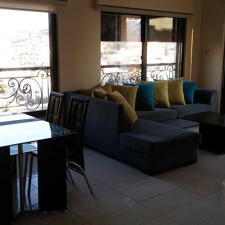 Cozy Dair Ghbar apartment Amman Dış mekan fotoğraf