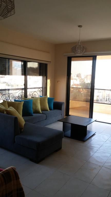 Cozy Dair Ghbar apartment Amman Dış mekan fotoğraf