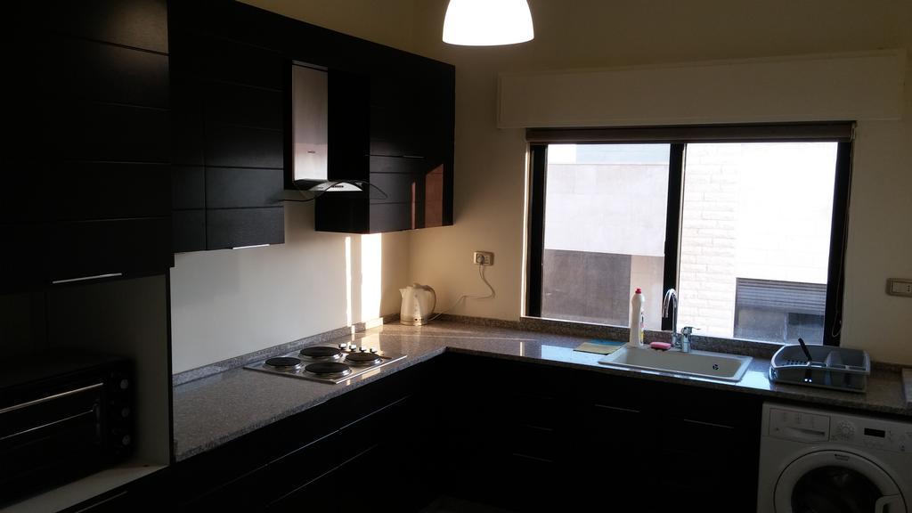 Cozy Dair Ghbar apartment Amman Dış mekan fotoğraf