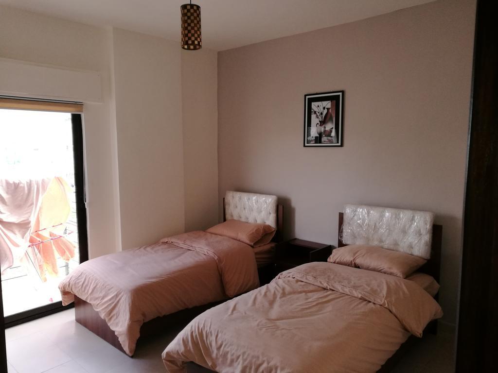 Cozy Dair Ghbar apartment Amman Dış mekan fotoğraf