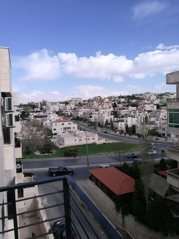 Cozy Dair Ghbar apartment Amman Dış mekan fotoğraf