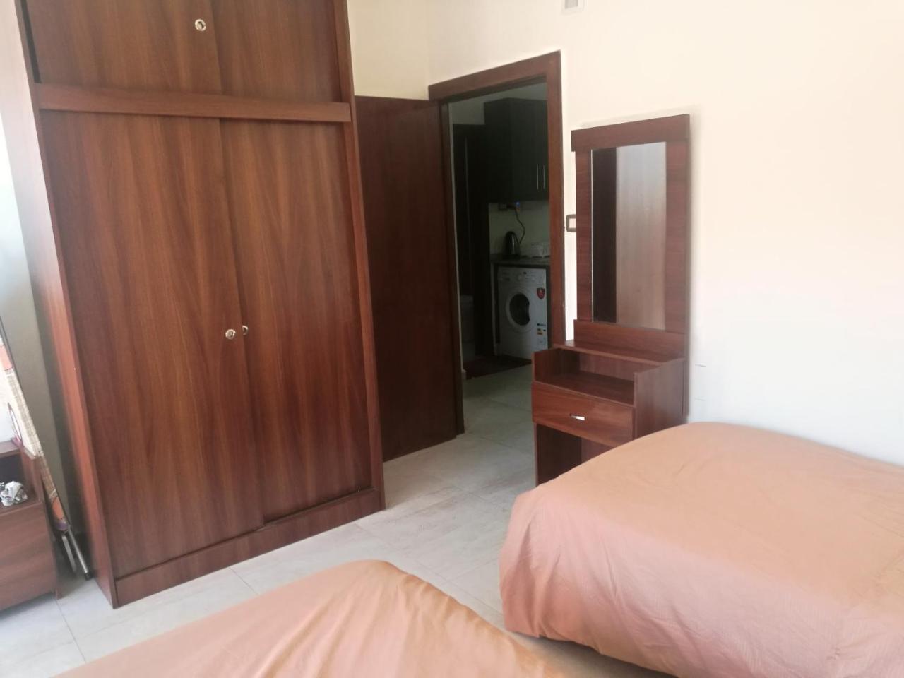 Cozy Dair Ghbar apartment Amman Dış mekan fotoğraf